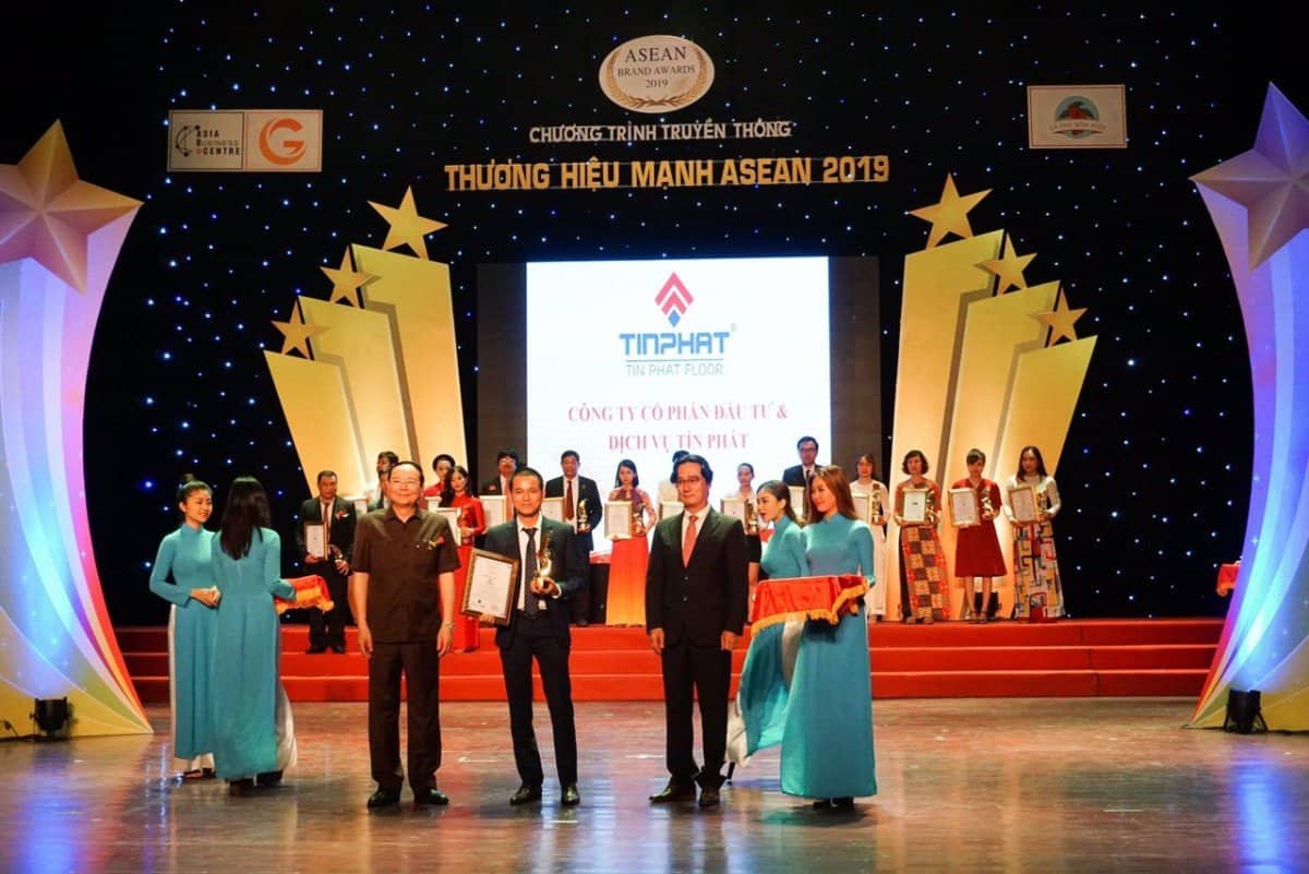 Công ty Tín Phát đạt danh hiệu Top 10 Thương hiệu mạnh Asian 2019 tại HCM