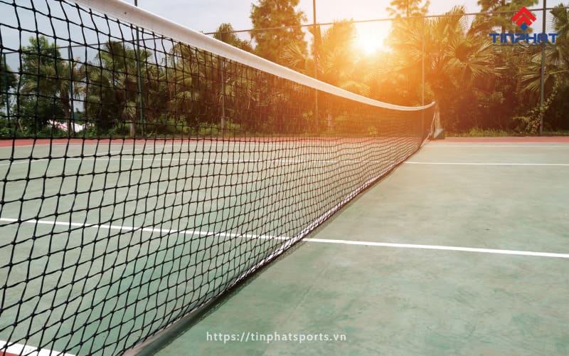 Sân tennis cứng có nhiều loại khác nhau