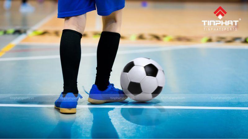 Đường giới hạn trên sân bóng đá Futsal