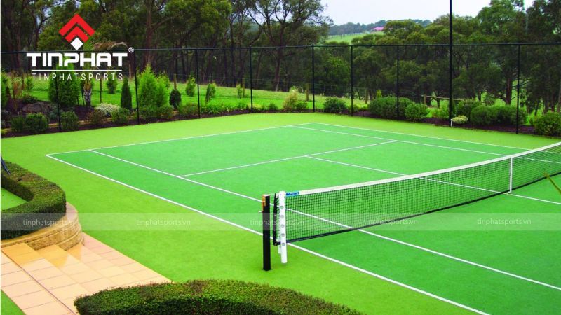 Giá thuê sân tennis thường dao động từ 80,000 đến 300,000 VND/giờ