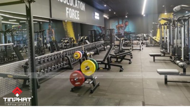 Gạch cao su phòng gym không chỉ chống cháy mà còn không độc hại, an toàn cho môi trường và sức khỏe của người sử dụng