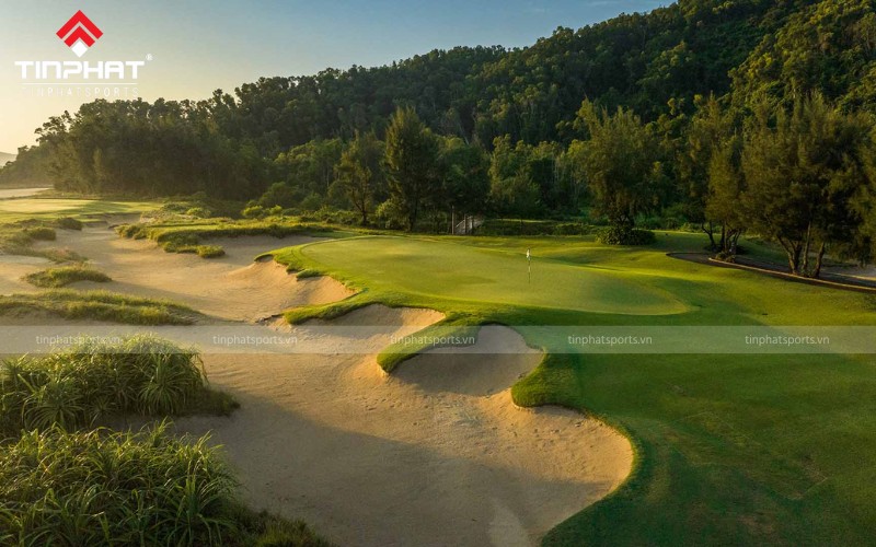 Sân golf Laguna Lăng Cô