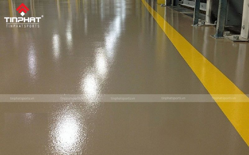 Thi công lớp sơn Epoxy thứ 2