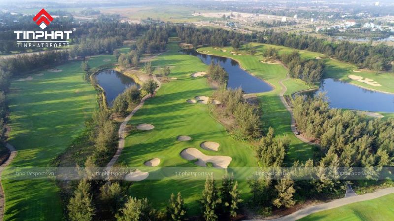 Montgomerie Links Golf Club là một thiên đường dành cho những golfer yêu thích thử thách bản thân