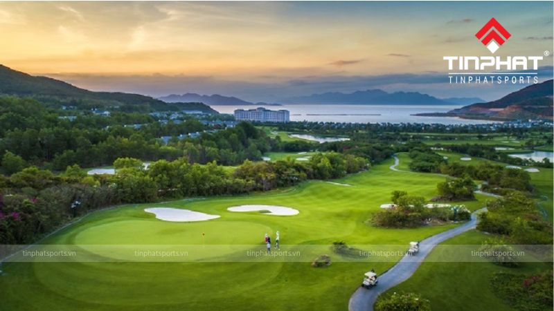 Phú Quốc có 1 sân golf đang hoạt động và 4 sân golf đang trong quá trình xây dựng