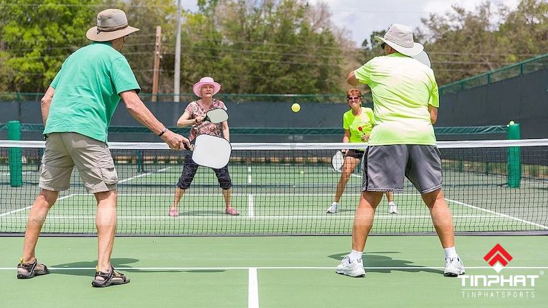 Ngoài kích thước sân Pickleball tiêu chuẩn thi đấu còn có sân mini dành cho trẻ em