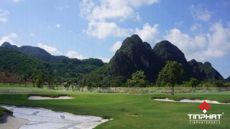 Sân Golf & Khu nghỉ dưỡng Thung lũng Đá (Kim Bảng, Hà Nam)