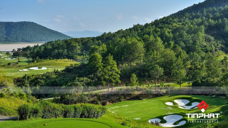 Sân golf Sacom Tuyền Lâm – Sam Tuyền Lâm Golf & Resorts (Hồ Tuyền Lâm, Đà Lạt)