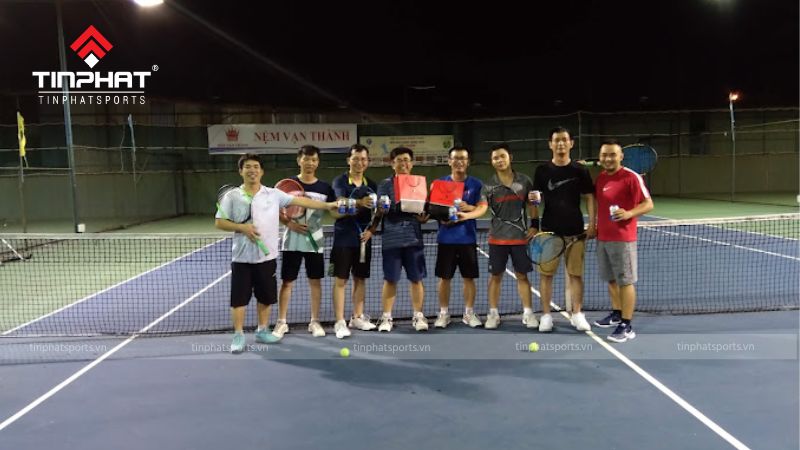 Sân Tennis quận Tân Phú -  Khu công nghiệp Tân Bình có 6 sân đấu ngoài trời