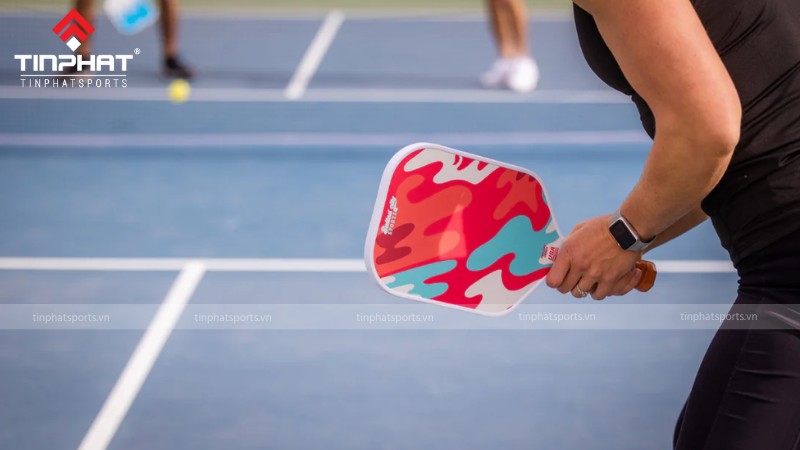 Cách cầm vợt Pickleball kiểu lục địa