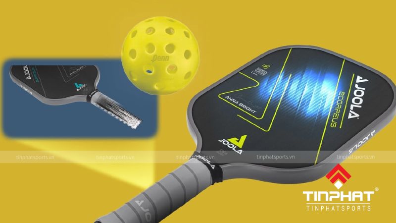 Độ cân bằng của vợt pickleball ảnh hưởng trực tiếp đến cảm giác cầm vợt, khả năng swing