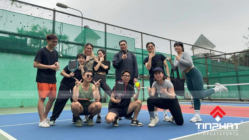 Trang phục Pickleball vô cùng đa dạng từ cổ điển đến trẻ trung, cá tính