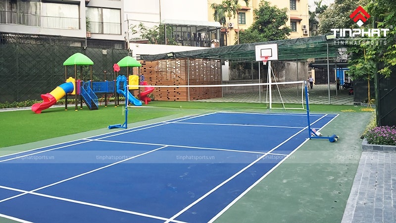 Mô hình sân tennis kết hợp khu vui chơi trẻ em