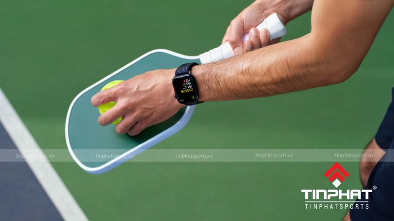 Pickleball, một môn thể thao mới nổi, đang nhanh chóng thu hút sự chú ý trên toàn thế giới