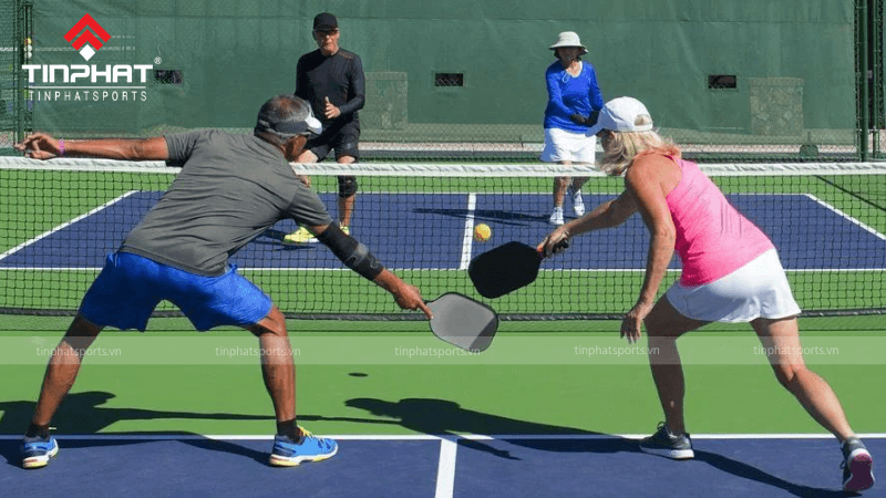 Chi phí chơi Pickleball chi tiết cho người mới bắt đầu