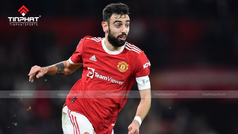 Bruno Fernandes - Ngôi sao của Manchester United, nổi bật với khả năng sáng tạo và ghi bàn