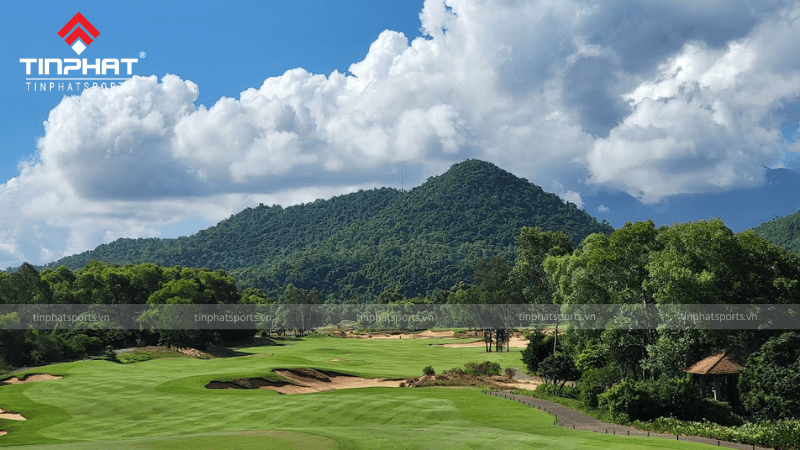 Sân golf Laguna Lăng Cô Huế