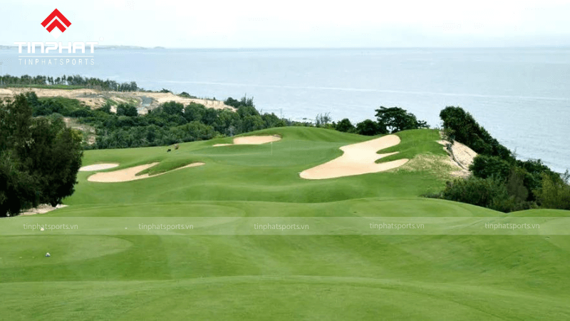 Sân golf này không chỉ có cảnh quan đẹp mắt mà còn có độ khó thử thách