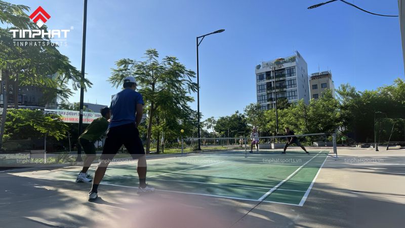 Lên đồ thể thao quẩy banh nóc sân Pickleball thôi