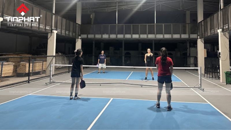 Năng lượng bùng nổ trên sân Pickleball rực nắng