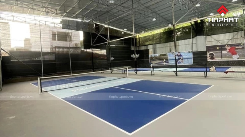 Không gian thoáng mát, sạch sẽ của sân Pickleball Titan