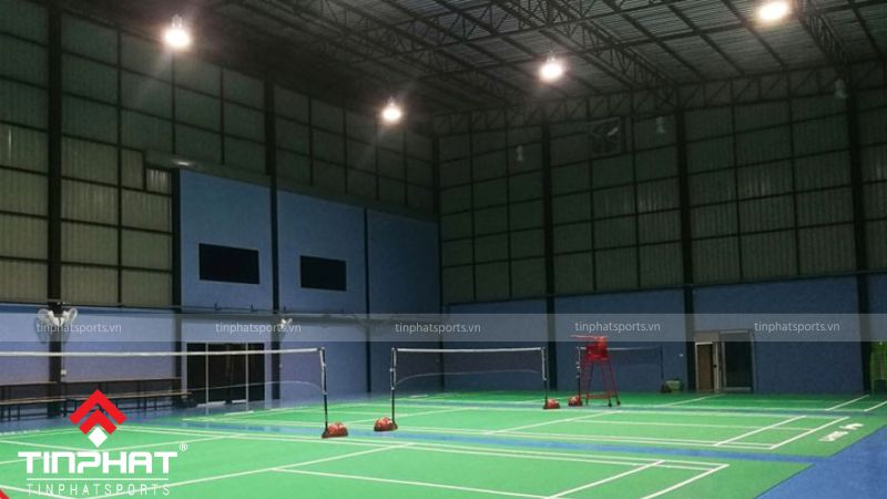 Tín Phát Sport tự hào là đơn vị hàng đầu trong việc cung cấp dịch vụ thi công sân cầu lông chất lượng cao