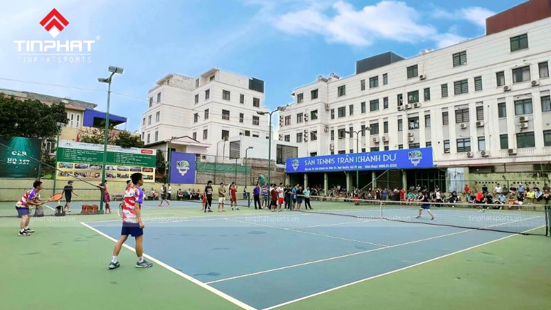 Sân tennis & pickleball Hải Phòng - Trần Khánh Dư thu hút nhiều người chơi