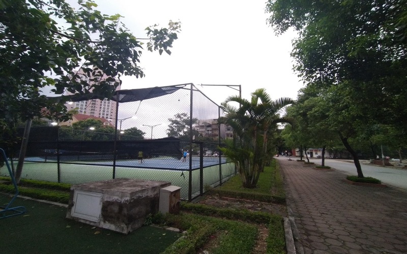 Tennis court of Nghia Do Complex