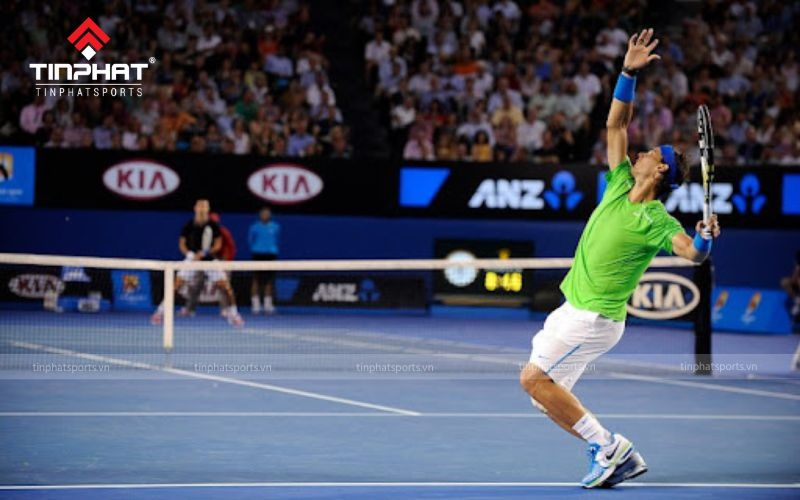 Giao bóng là kỹ thuật đặc biệt quan trọng trong tennis