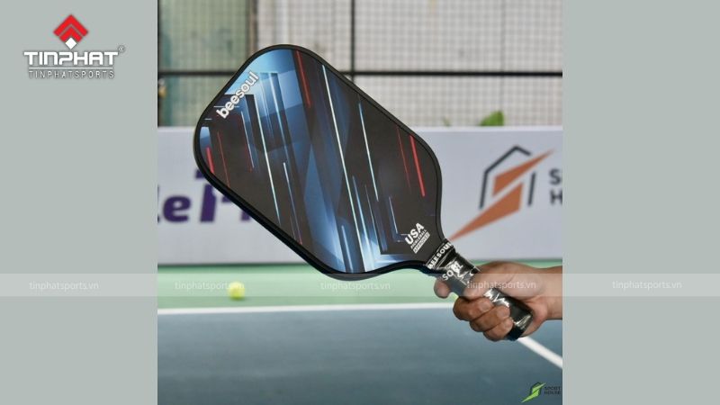 Vợt Pickleball Beesoul mang đến cảm giác cầm nắm thoải mái