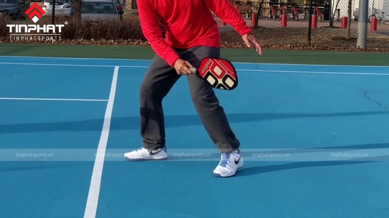 Backhand Pickleball 1 Tay: Đơn Giản Mà Hiệu Quả