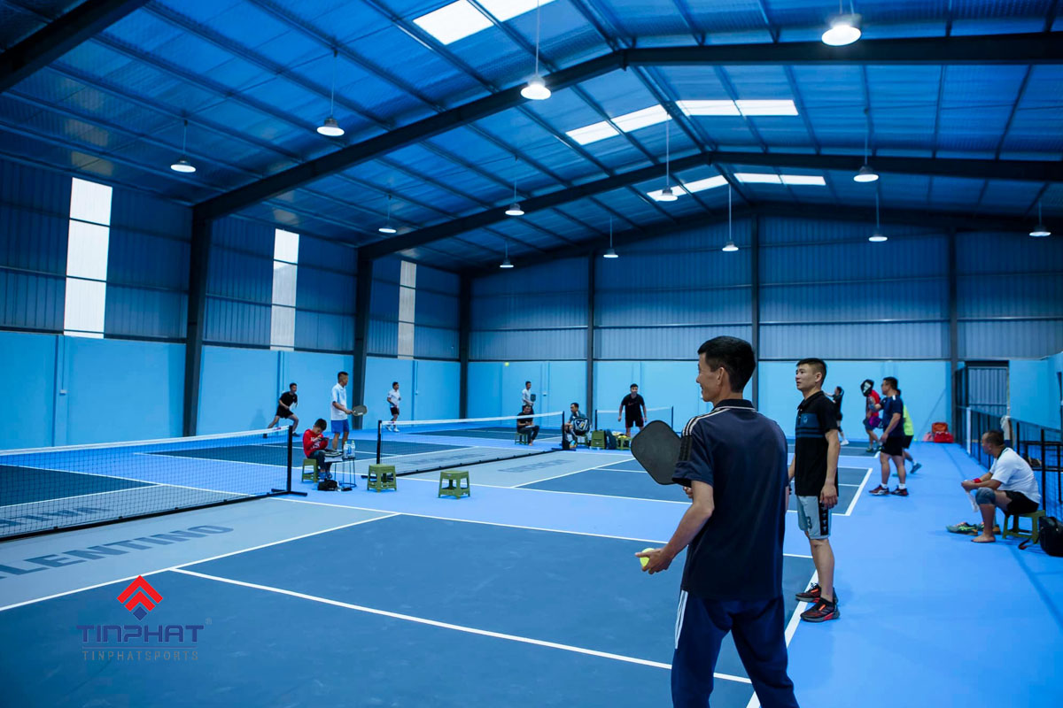 Sơn sân pickleball trong nhà