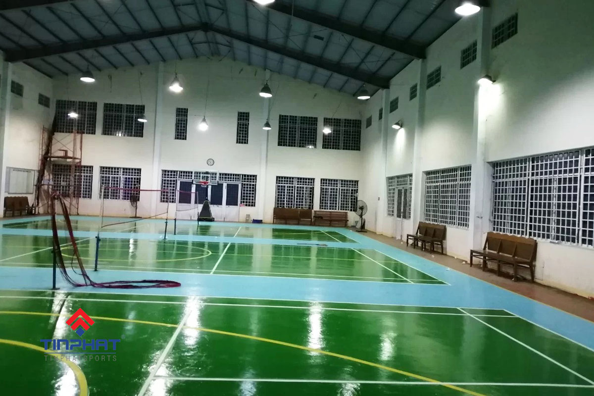 Thi công sân cầu lông